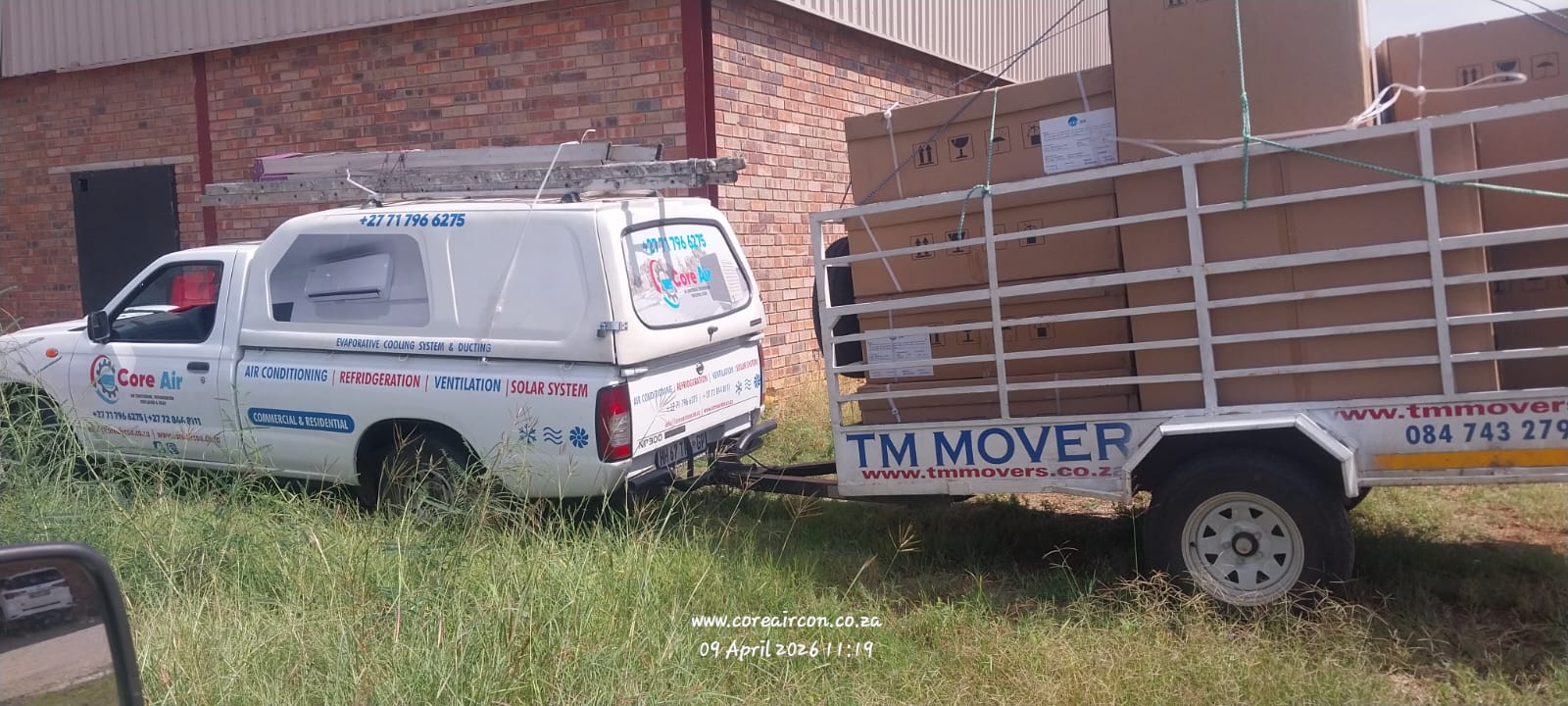 Equipment delivery and transport logistics